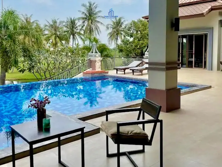 วิลล่าสไตล์โมเดิร์น 6 ห้องนอน สำหรับขาย ที่ Palm Hills ชะอำ – หัวหิน