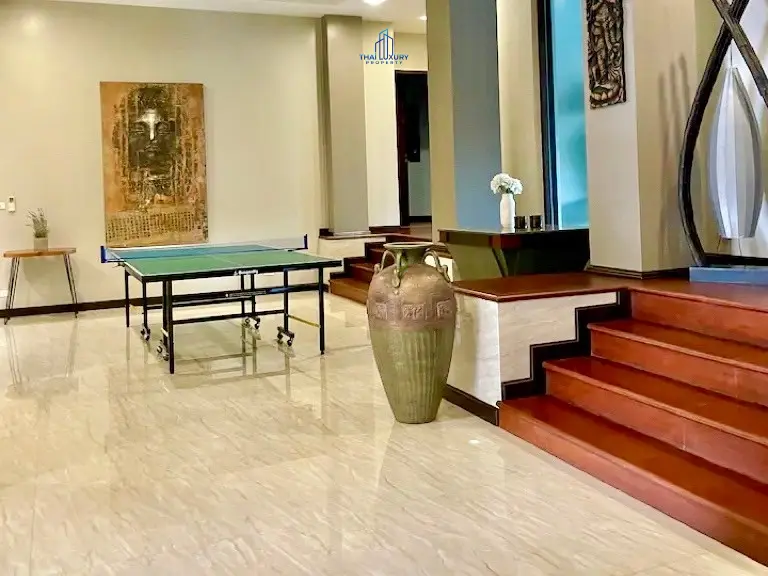 วิลล่าสไตล์โมเดิร์น 6 ห้องนอน สำหรับขาย ที่ Palm Hills ชะอำ – หัวหิน