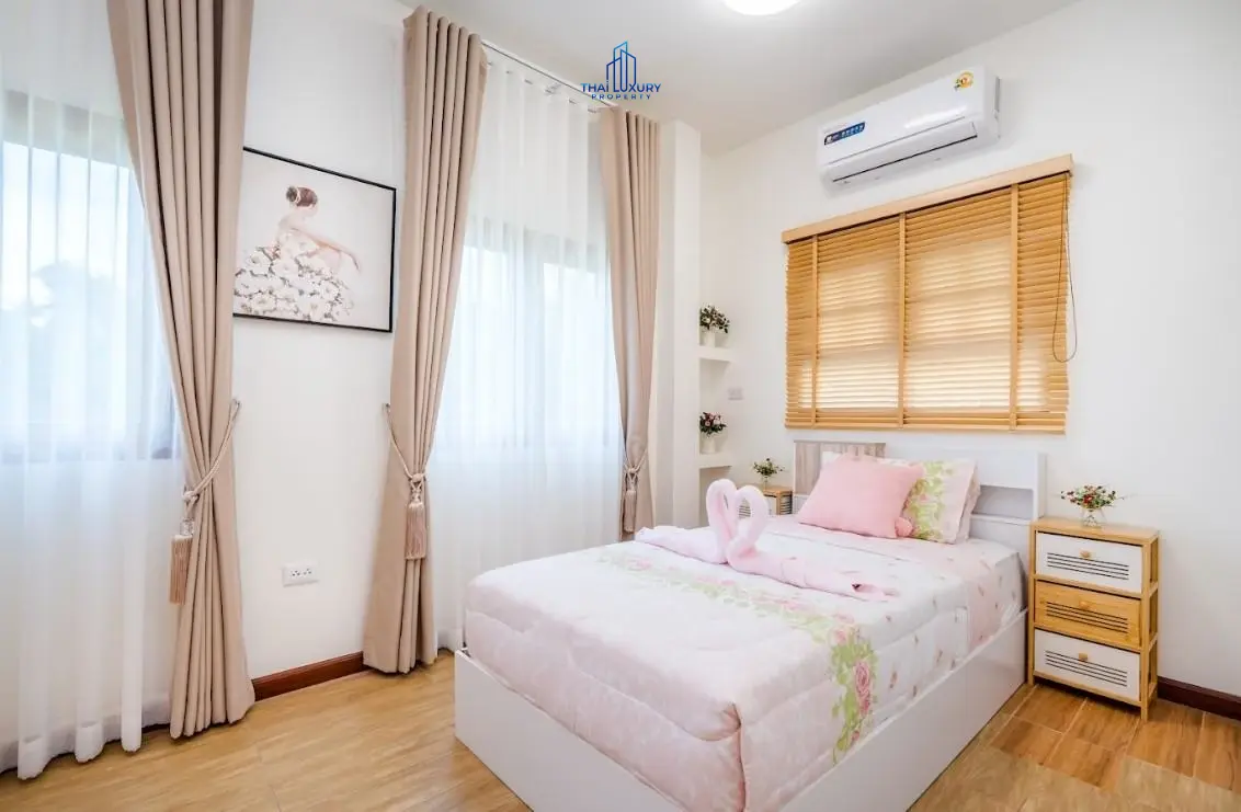 วิลล่าสระว่ายน้ำสไตล์โมเดิร์น 3 ห้องนอน เดี่ยวส่วนตัว สำหรับขาย ที่ชะอำ – หัวหิน