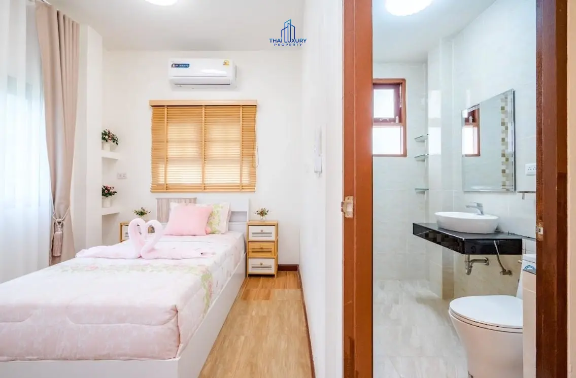 วิลล่าสระว่ายน้ำสไตล์โมเดิร์น 3 ห้องนอน เดี่ยวส่วนตัว สำหรับขาย ที่ชะอำ – หัวหิน