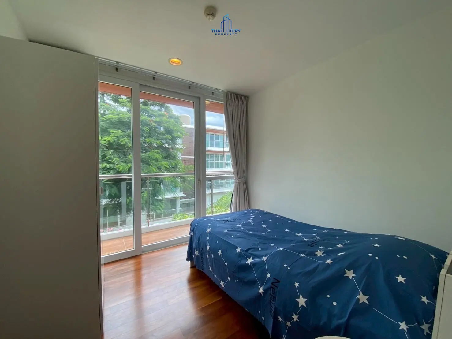 Baan Dao Tem Fah: คอนโดหน้าหาด 3 ห้องนอน พร้อมวิวทะเล ให้เช่า