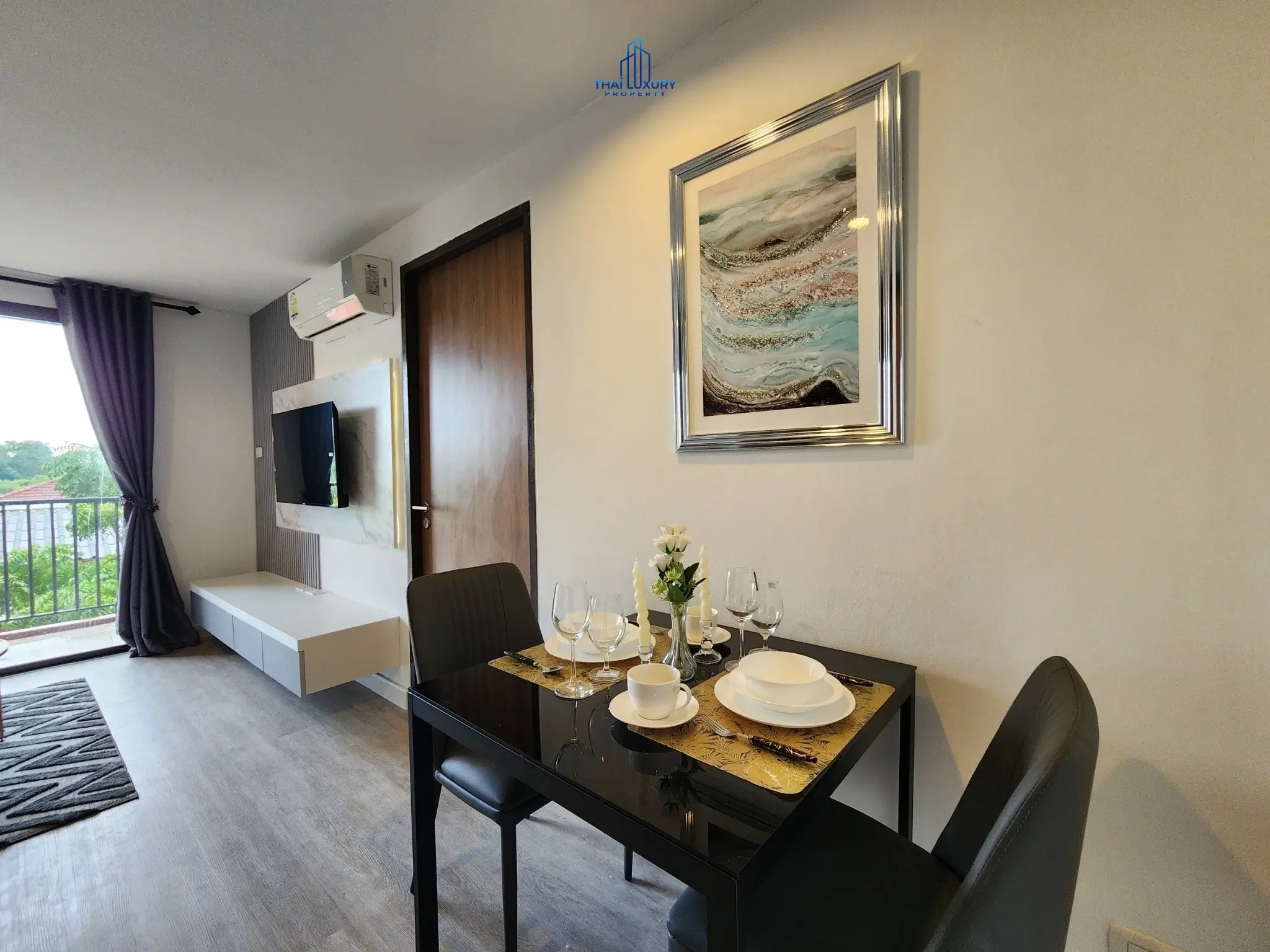 คอนโดสุดสวย 1 ห้องนอน ในทำเลเยี่ยม ที่ Bluroc หัวหิน สำหรับขาย