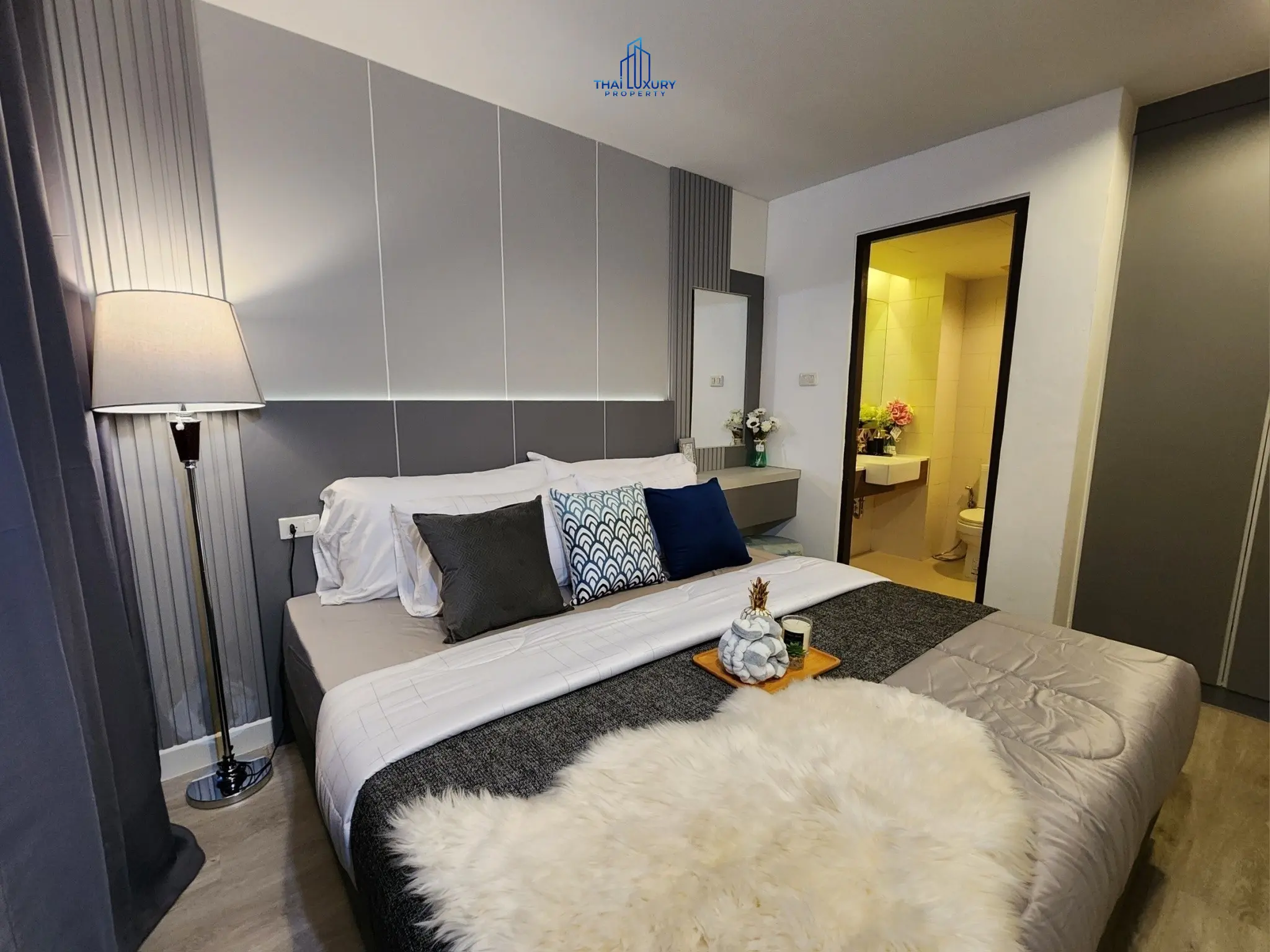 คอนโดสุดสวย 1 ห้องนอน ในทำเลเยี่ยม ที่ Bluroc หัวหิน สำหรับขาย
