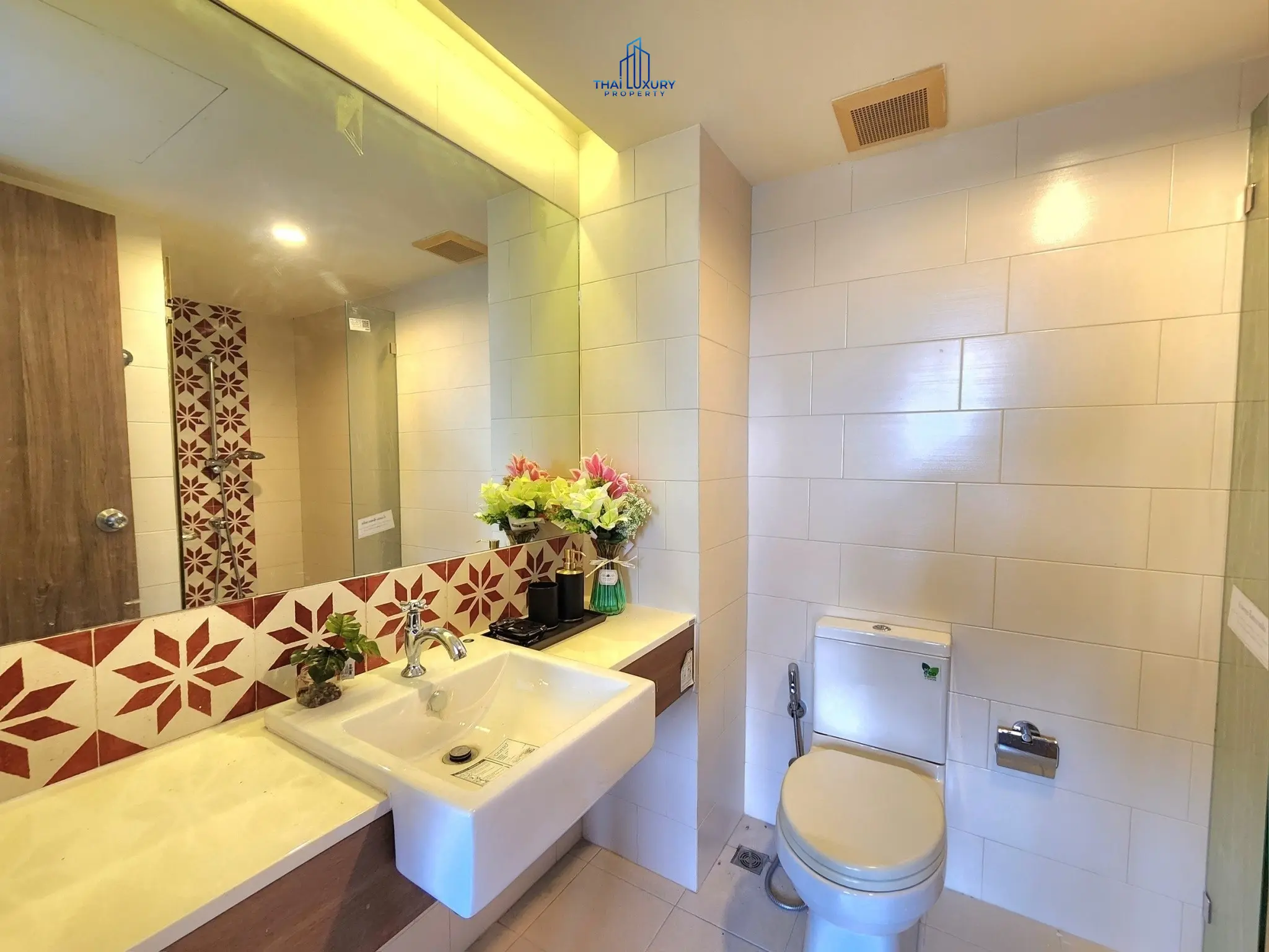 คอนโดสุดสวย 1 ห้องนอน ในทำเลเยี่ยม ที่ Bluroc หัวหิน สำหรับขาย