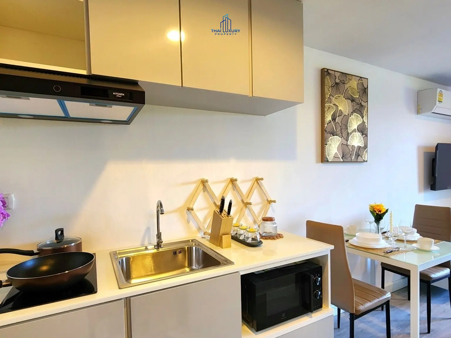 คอนโด 1 ห้องนอน ทำเลเยี่ยม ที่ Bluroc หัวหิน สำหรับขาย