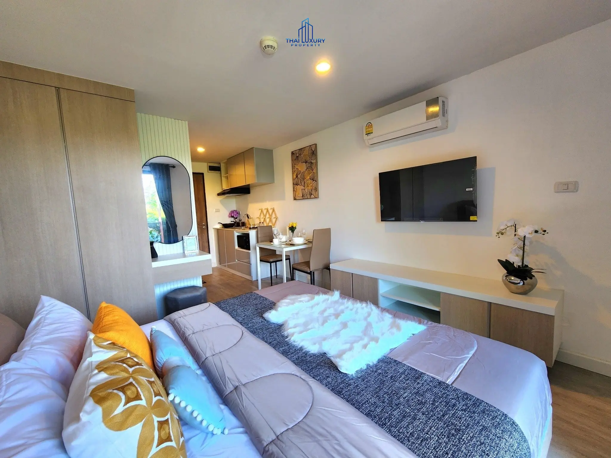 คอนโด 1 ห้องนอน ทำเลเยี่ยม ที่ Bluroc หัวหิน สำหรับขาย