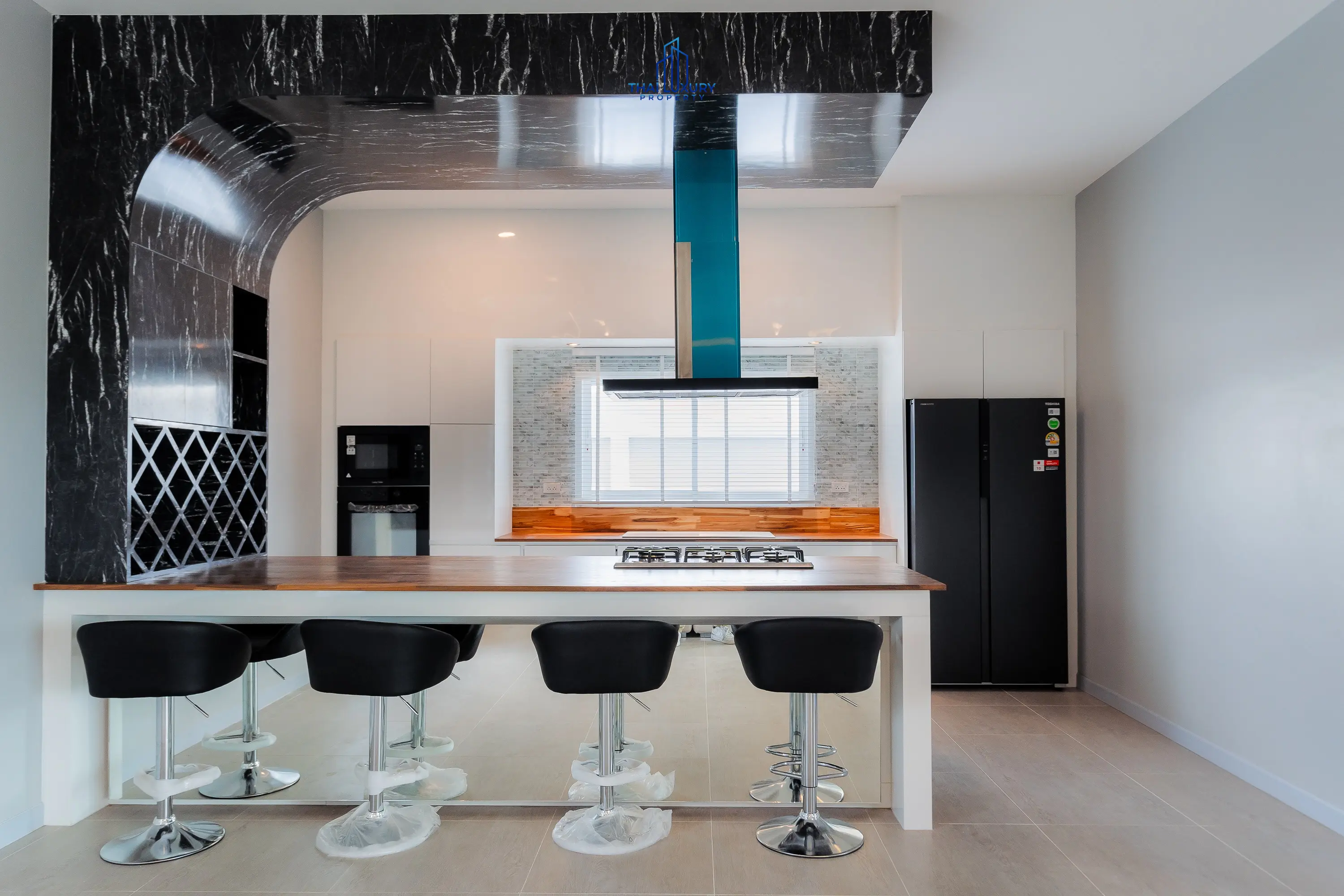 วิลล่าหรูสไตล์โมเดิร์น 5 ห้องนอน สำหรับขาย ที่ Meedee Homes หัวหิน 112