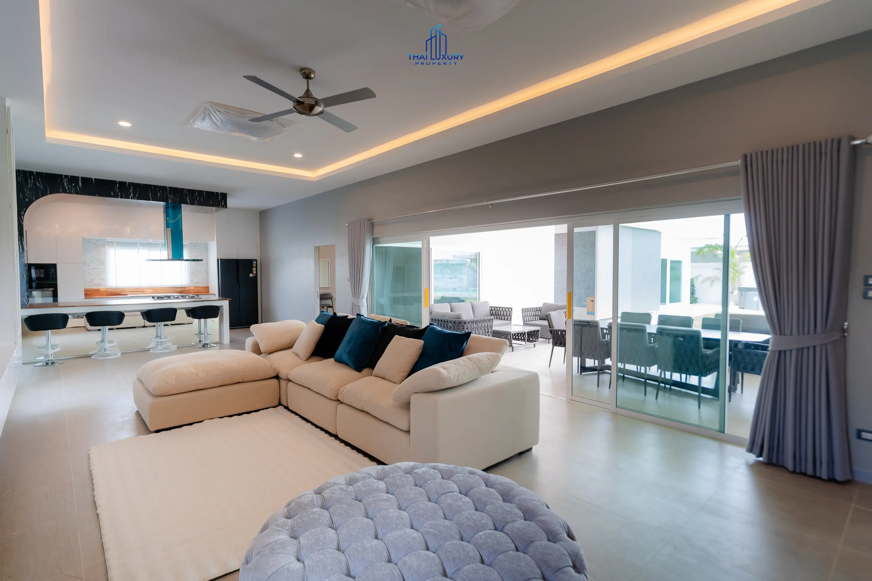 วิลล่าหรูสไตล์โมเดิร์น 5 ห้องนอน สำหรับขาย ที่ Meedee Homes หัวหิน 112