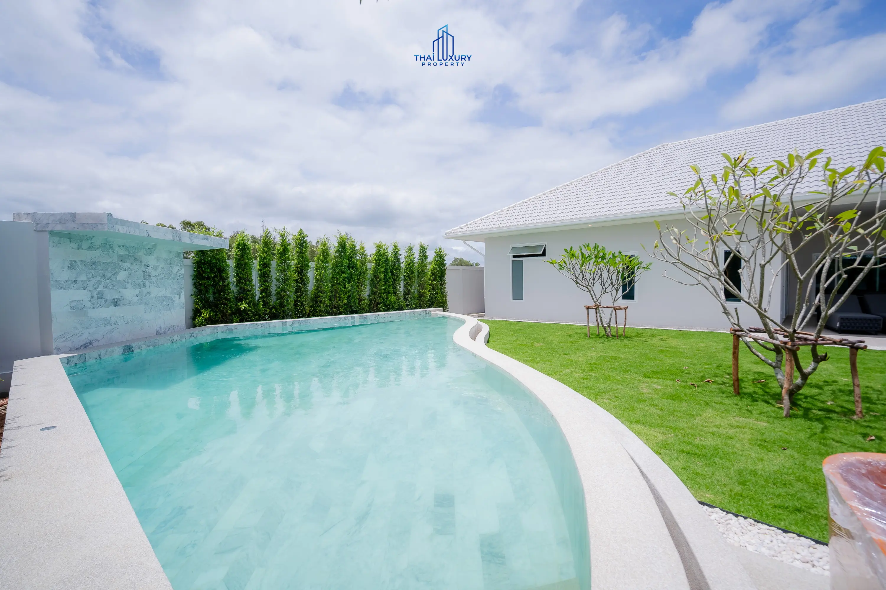 วิลล่าหรูสไตล์โมเดิร์น 5 ห้องนอน สำหรับขาย ที่ Meedee Homes หัวหิน 112