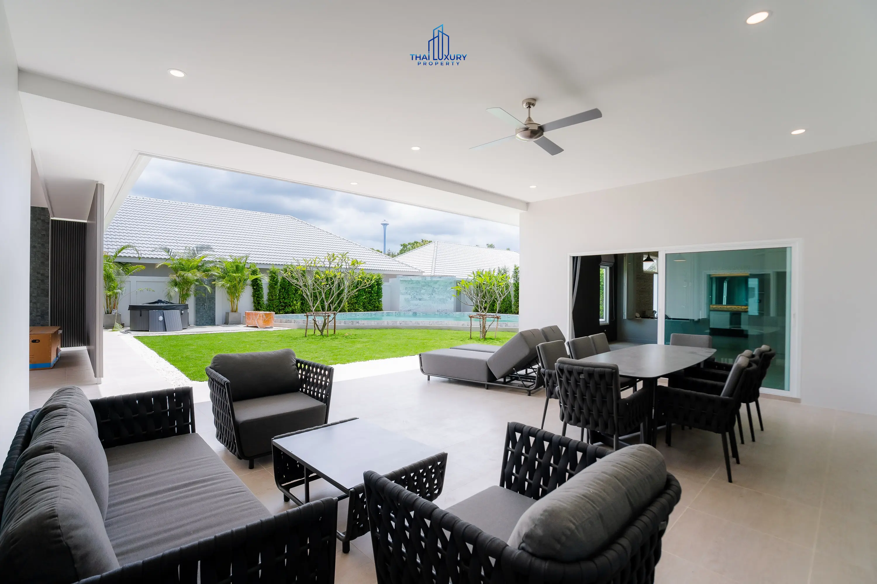 วิลล่าหรูสไตล์โมเดิร์น 5 ห้องนอน สำหรับขาย ที่ Meedee Homes หัวหิน 112