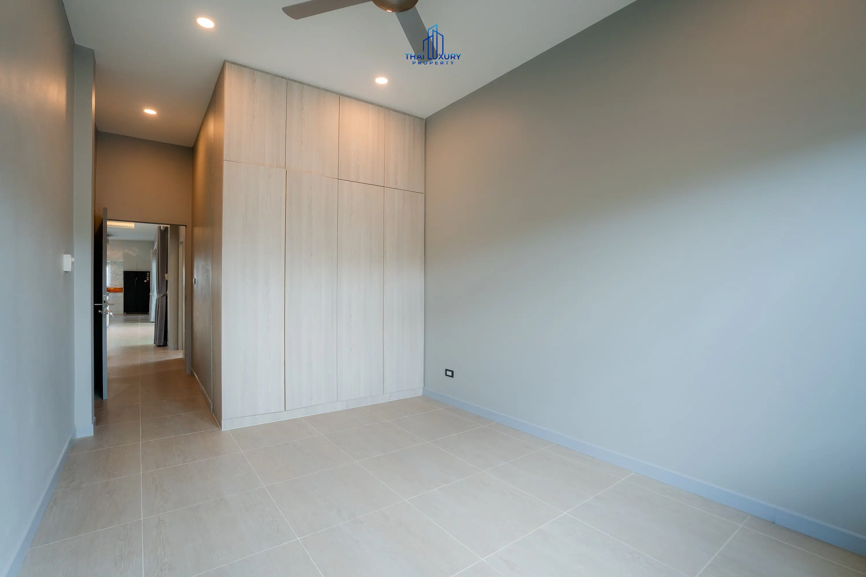 วิลล่าหรูสไตล์โมเดิร์น 5 ห้องนอน สำหรับขาย ที่ Meedee Homes หัวหิน 112