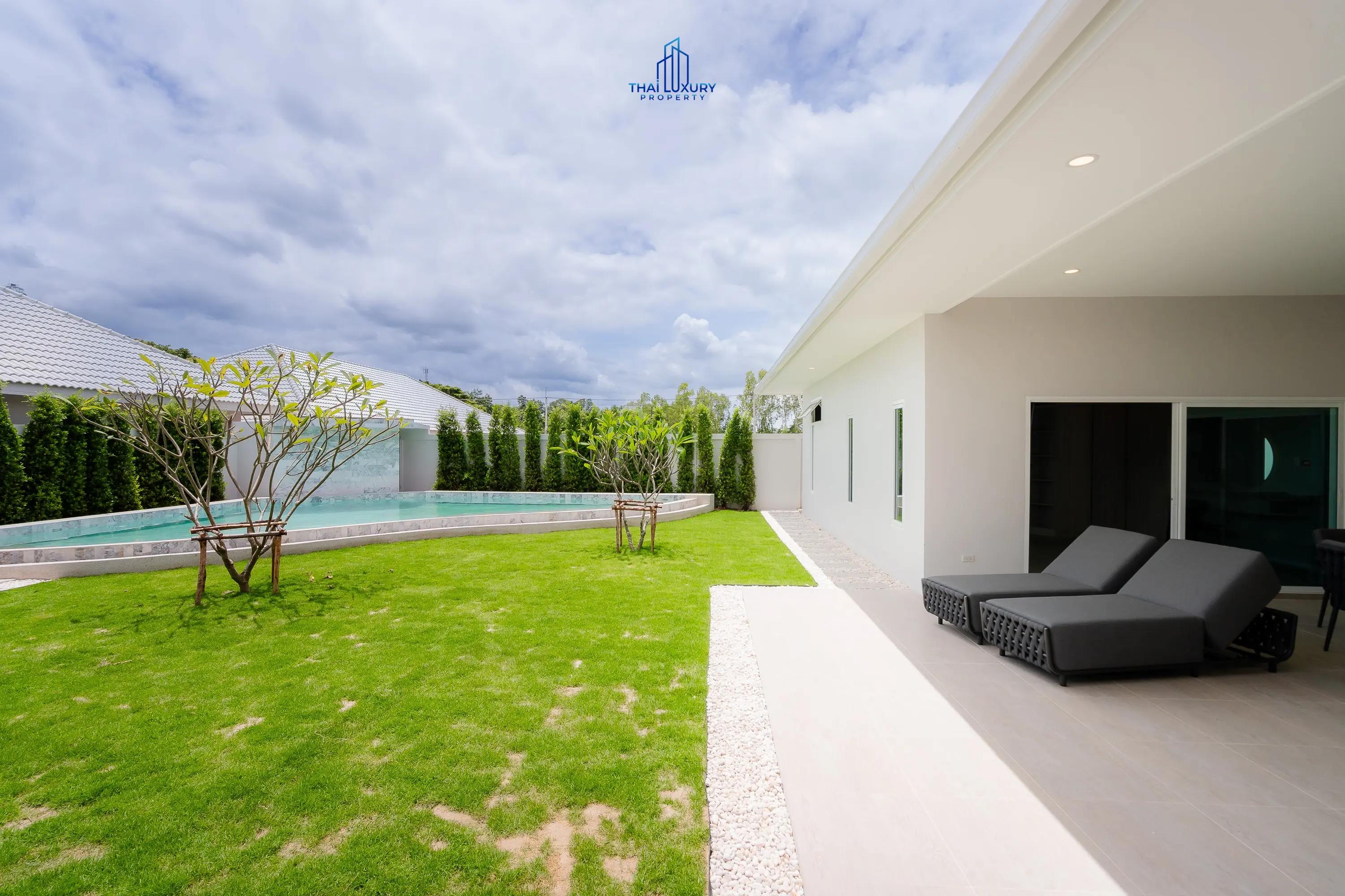 วิลล่าหรูสไตล์โมเดิร์น 5 ห้องนอน สำหรับขาย ที่ Meedee Homes หัวหิน 112