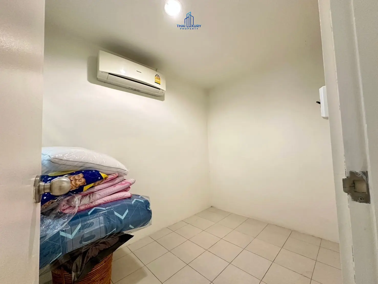 คอนโดสุดหรู ริมชายหาด 3 ห้องนอน พร้อมวิวทะเล ที่ บ้านนับกลืน หัวหิน