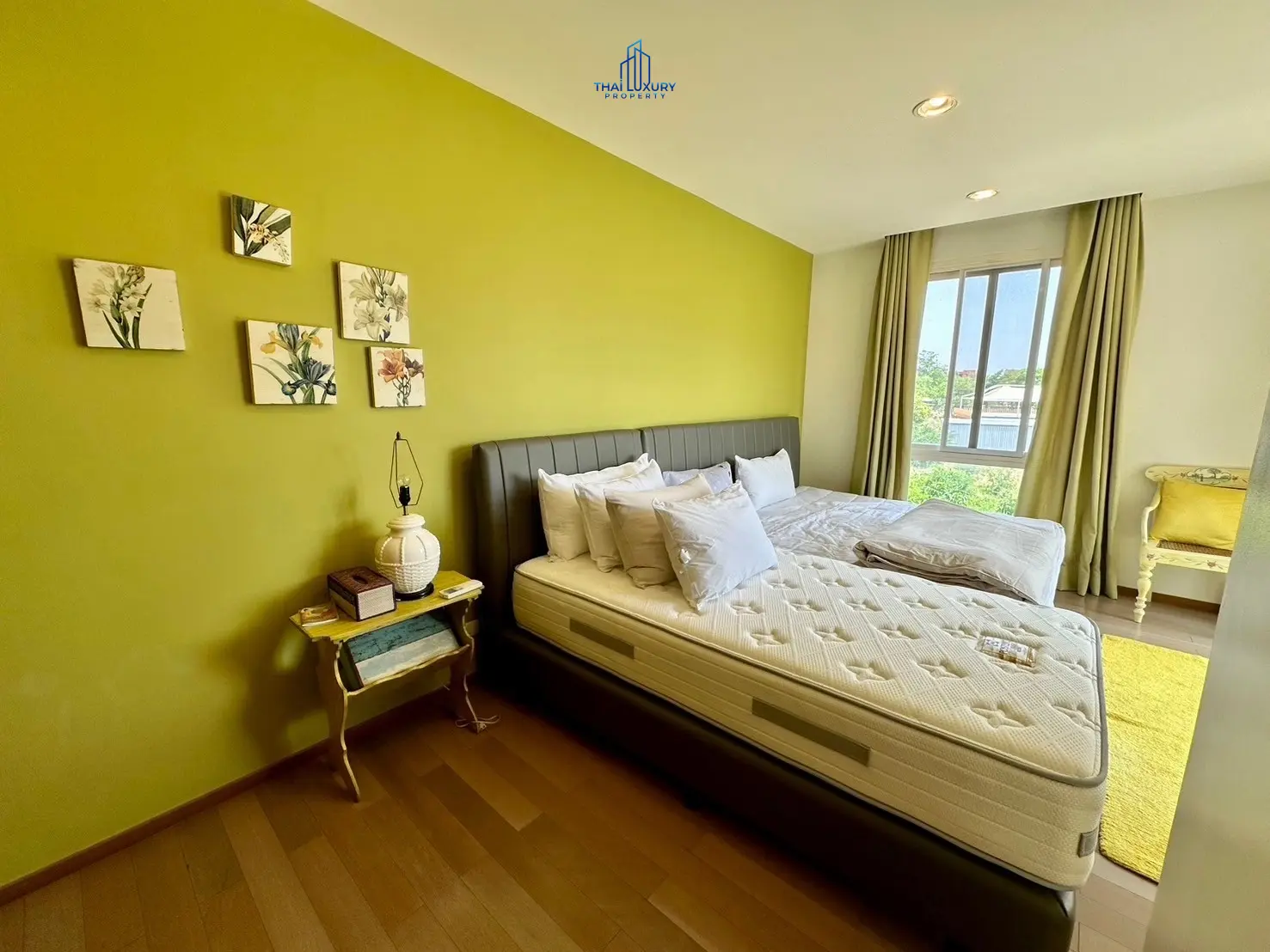 คอนโดสุดหรู ริมชายหาด 3 ห้องนอน พร้อมวิวทะเล ที่ บ้านนับกลืน หัวหิน