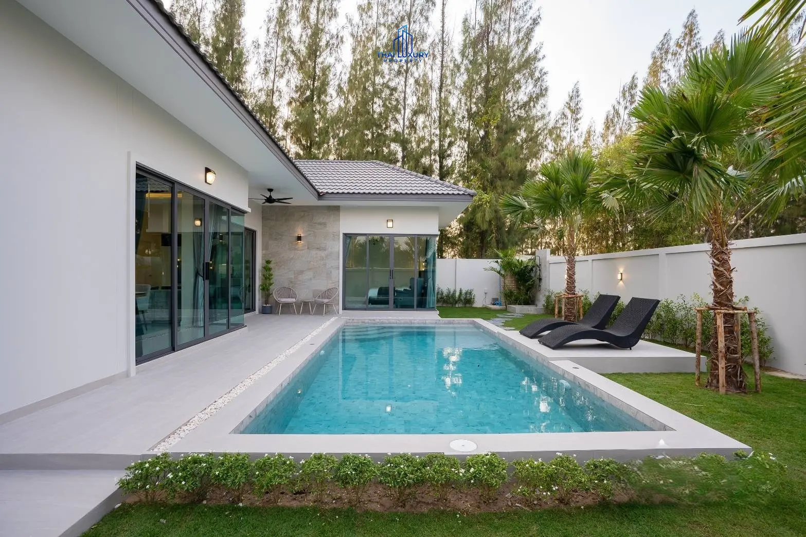 ขายบ้านวิลล่าหรูสมัยใหม่ 3 ห้องนอน พร้อมสระว่ายน้ำ ที่ Oxygen Hua Hin