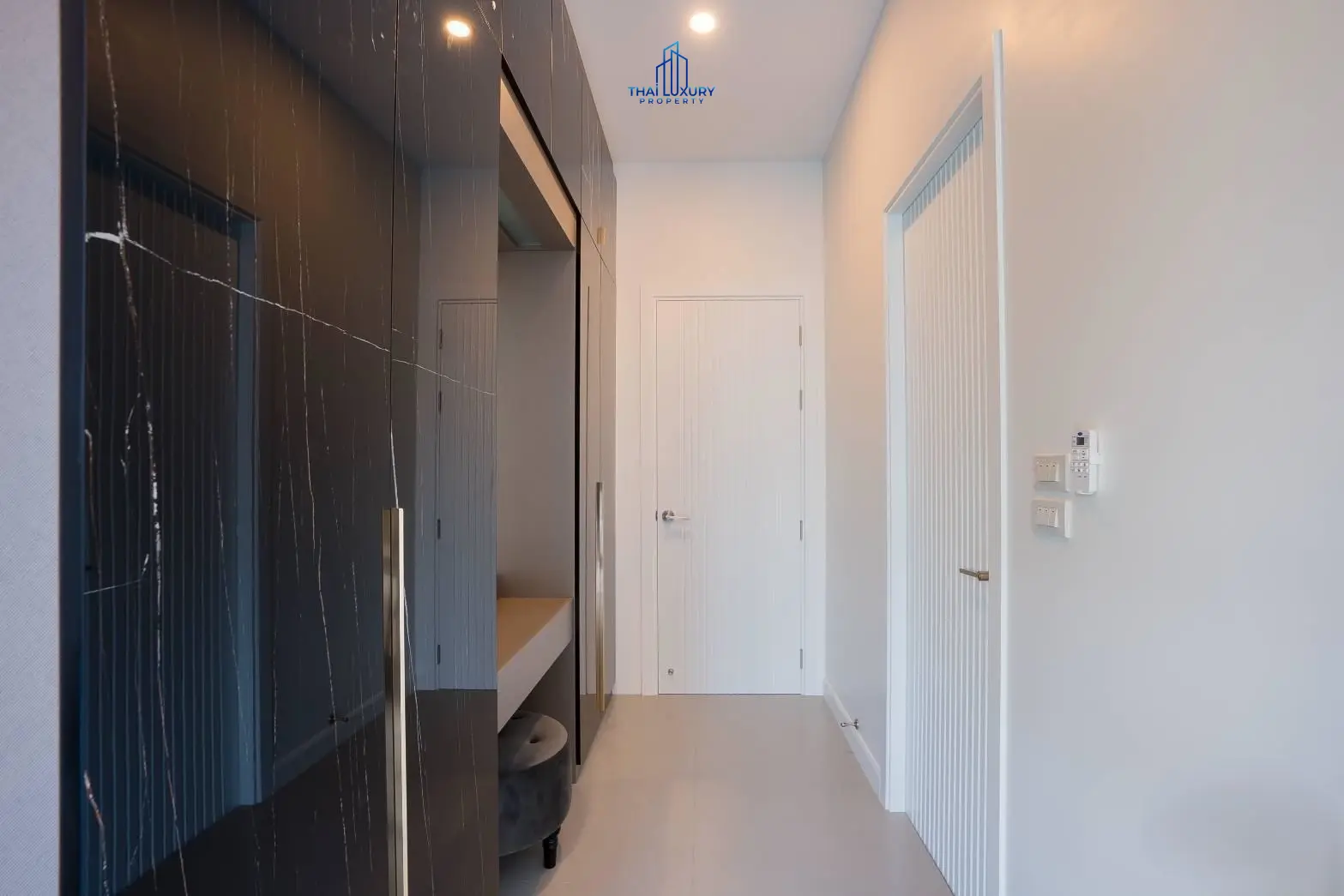ขายบ้านวิลล่าหรูสมัยใหม่ 3 ห้องนอน พร้อมสระว่ายน้ำ ที่ Oxygen Hua Hin