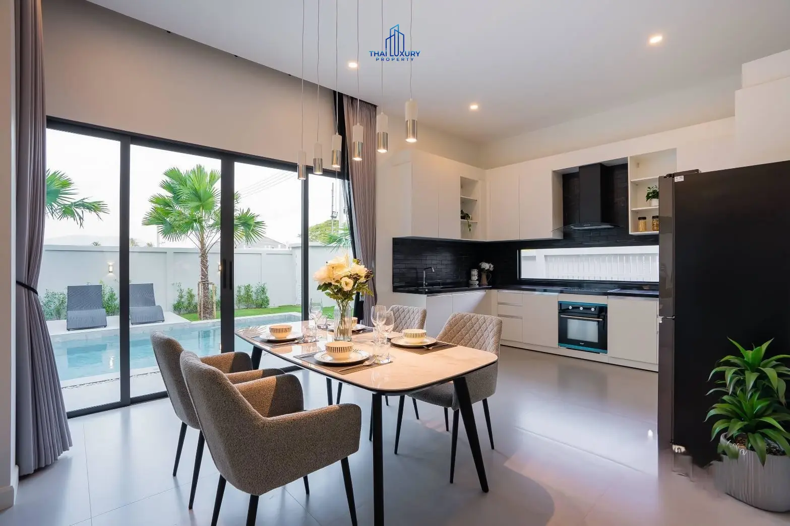 ขายบ้านวิลล่าหรูสมัยใหม่ 3 ห้องนอน พร้อมสระว่ายน้ำ ที่ Oxygen Hua Hin