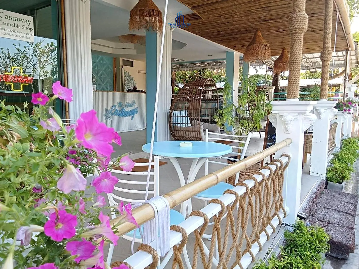 ขายกิจการโรงแรม พร้อมร้านอาหาร ใจกลางหัวหิน ที่ Castaway’s 420 – ซอย 94
