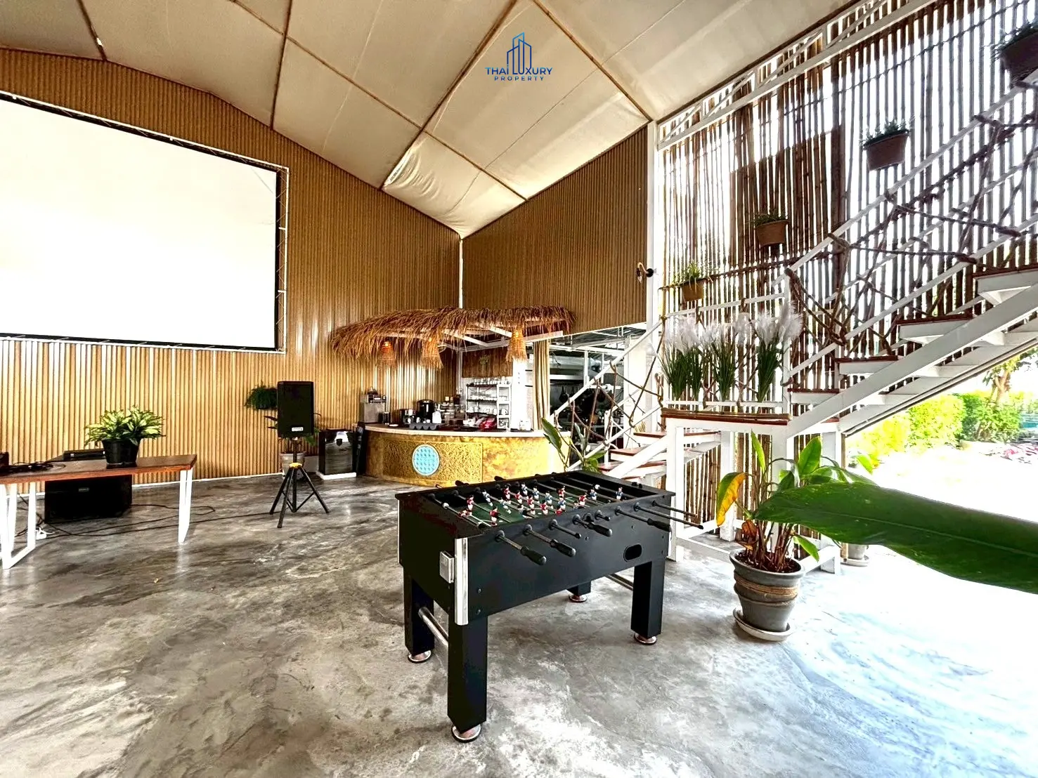 ขายกิจการโรงแรม พร้อมร้านอาหาร ใจกลางหัวหิน ที่ Castaway’s 420 – ซอย 94