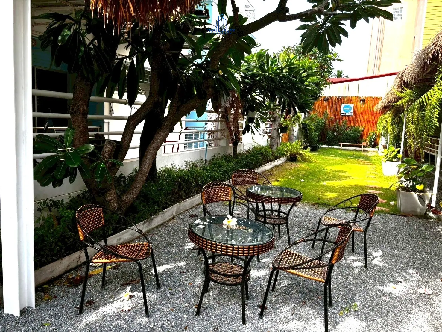 ขายกิจการโรงแรม พร้อมร้านอาหาร ใจกลางหัวหิน ที่ Castaway’s 420 – ซอย 94