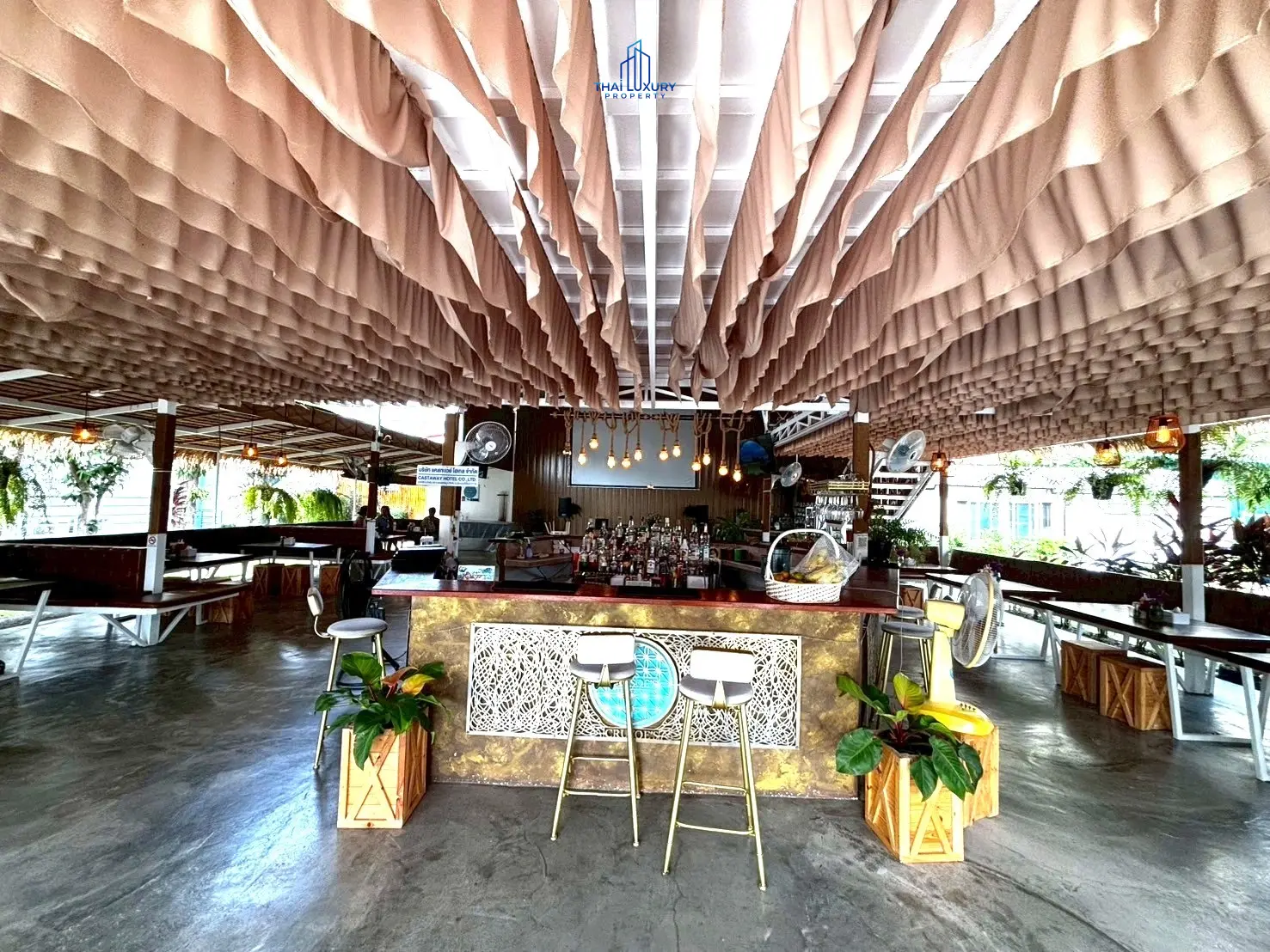 ขายกิจการโรงแรม พร้อมร้านอาหาร ใจกลางหัวหิน ที่ Castaway’s 420 – ซอย 94