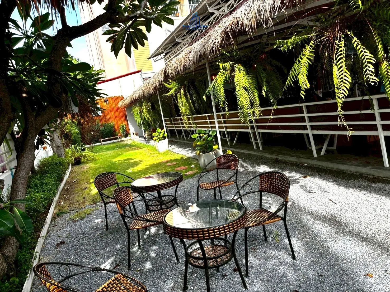 ขายกิจการโรงแรม พร้อมร้านอาหาร ใจกลางหัวหิน ที่ Castaway’s 420 – ซอย 94