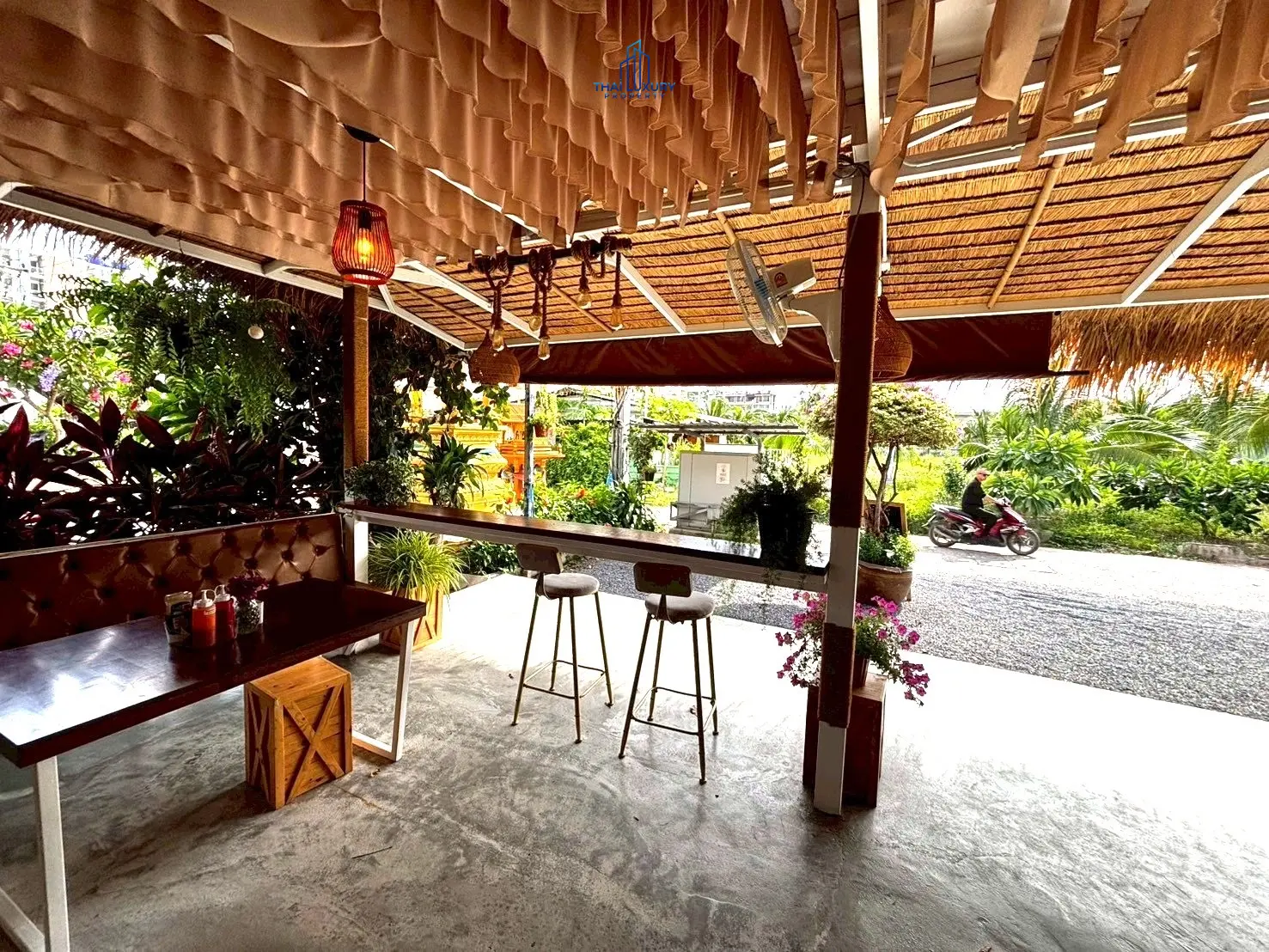 ขายกิจการโรงแรม พร้อมร้านอาหาร ใจกลางหัวหิน ที่ Castaway’s 420 – ซอย 94