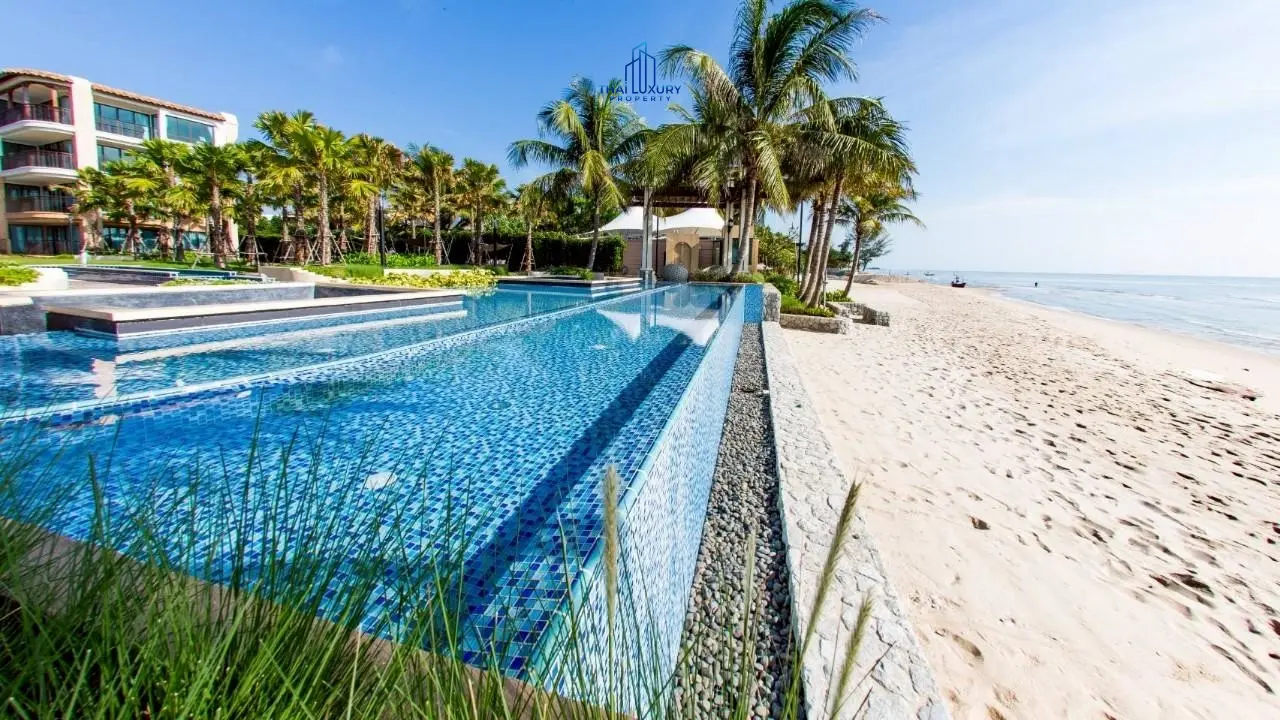 คอนโดติดชายหาด พร้อมวิวสระว่ายน้ำสุดสวย ขายที่ Q Seaside ชะอำ – หัวหิน