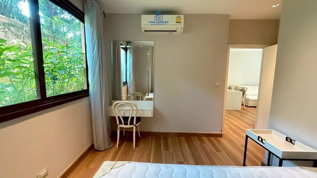 คอนโดมิเนียม 2 ห้องนอน ติดทะเล พร้อมวิวสระว่ายน้ำสุดสวย สำหรับขายที่ Q Seaside ชะอำ – หัวหิน