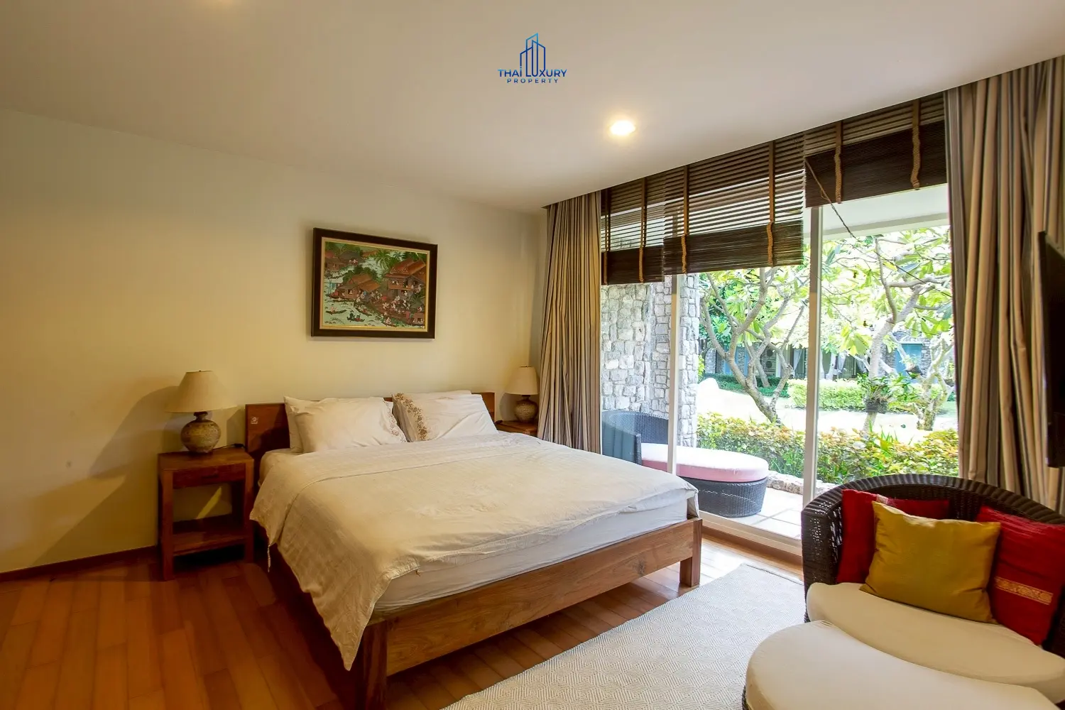 ขายคอนโดมิเนียมหรู 3 ห้องนอน ติดชายหาด พร้อมวิวทะเล ที่บ้านนับคลื่น หัวหิน - เขาเต่า