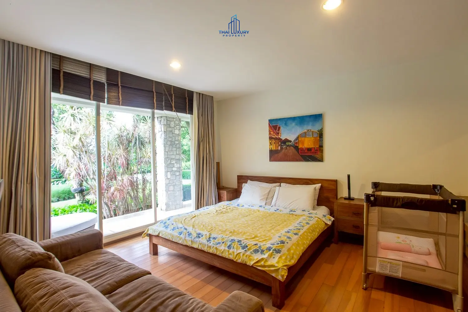 ขายคอนโดมิเนียมหรู 3 ห้องนอน ติดชายหาด พร้อมวิวทะเล ที่บ้านนับคลื่น หัวหิน - เขาเต่า