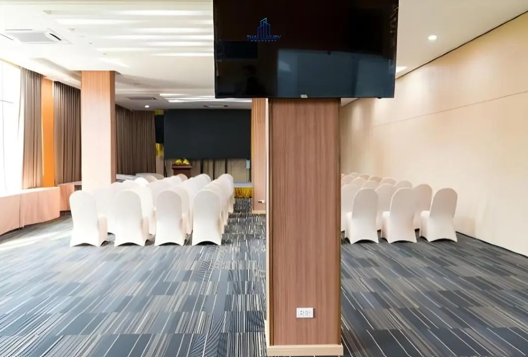 ขายโรงแรมหรูชั้นนำ ติดทะเลใจกลางเมืองชะอำ ที่ Bay Window Cha-am