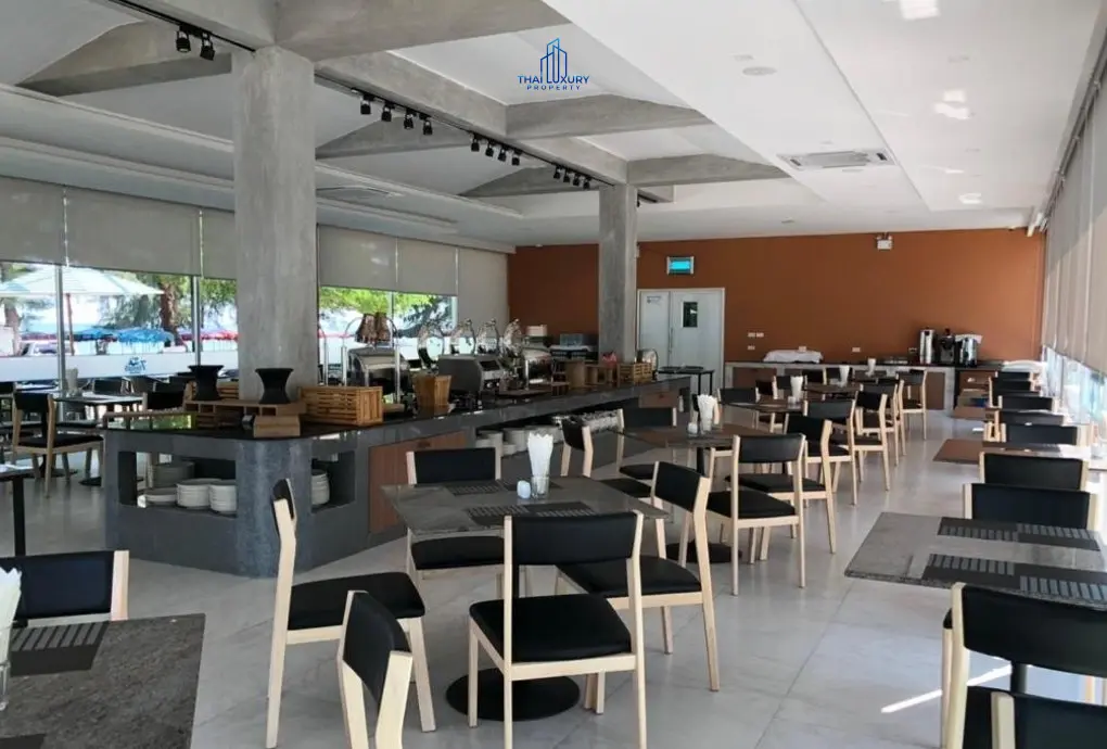 ขายโรงแรมหรูชั้นนำ ติดทะเลใจกลางเมืองชะอำ ที่ Bay Window Cha-am