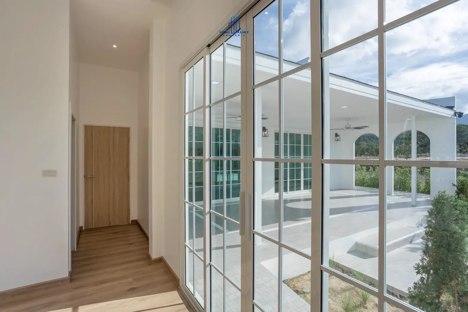 ขายพูลวิลล่า 3 ห้องนอนกว้างขวาง ที่ Breeze Hillside Phase 1 ชะอำ