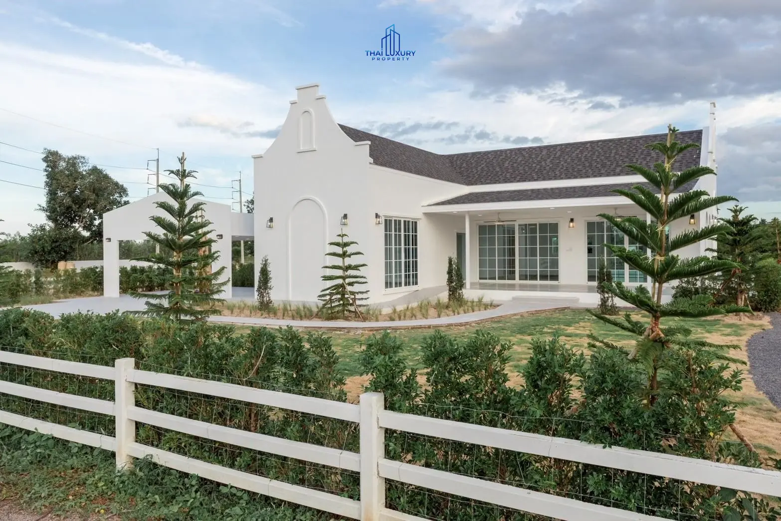 ขายพูลวิลล่า 3 ห้องนอนสุดอบอุ่น ที่ Breeze Hillside Phase 1 ชะอำ