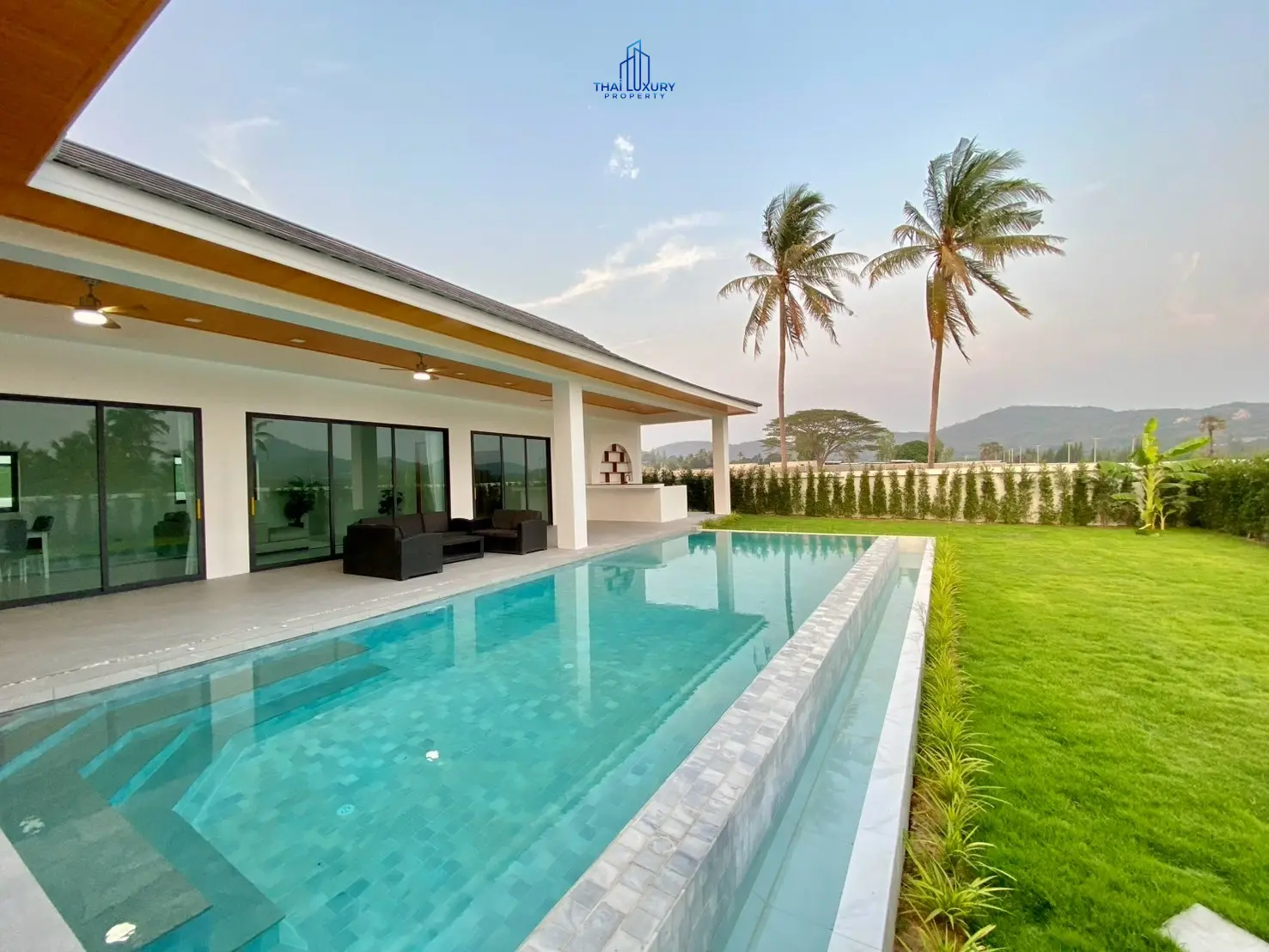 Luxury 4 Bedrooms Villa for Sale with Private Pool and Mountain View in Hua Hin Soi 112