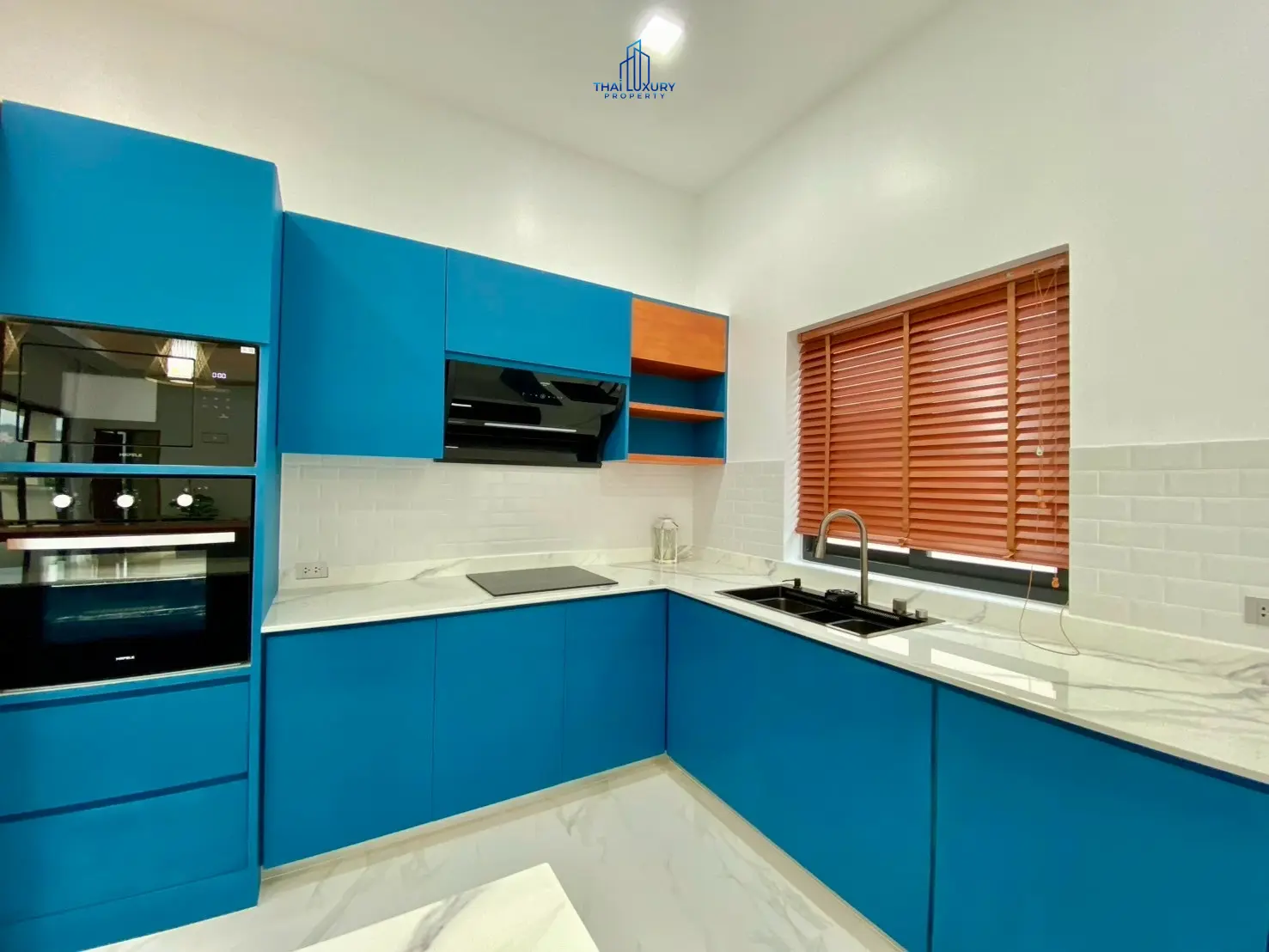 Luxury 4 Bedrooms Villa for Sale with Private Pool and Mountain View in Hua Hin Soi 112