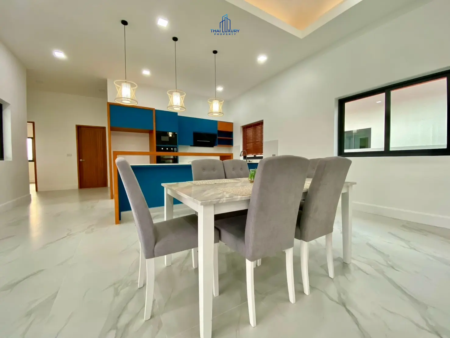Luxury 4 Bedrooms Villa for Sale with Private Pool and Mountain View in Hua Hin Soi 112