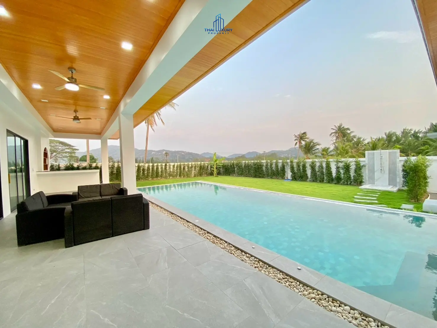 Luxury 4 Bedrooms Villa for Sale with Private Pool and Mountain View in Hua Hin Soi 112