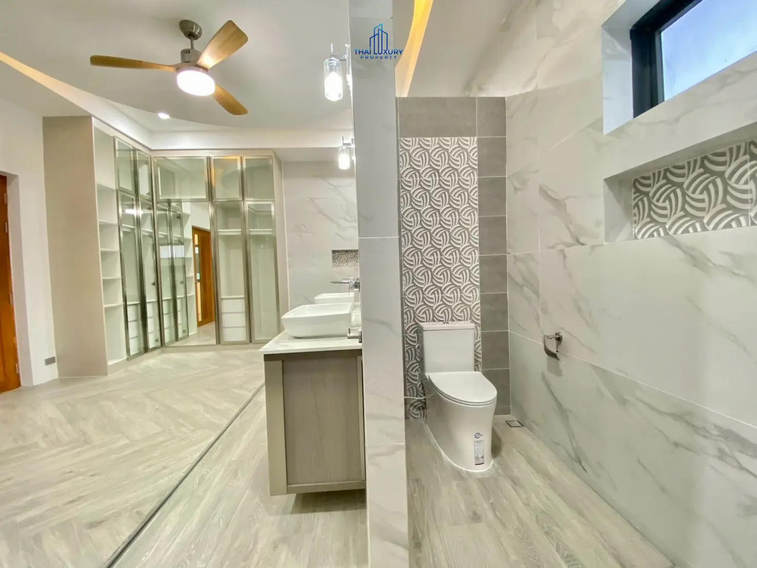 Luxury 4 Bedrooms Villa for Sale with Private Pool and Mountain View in Hua Hin Soi 112