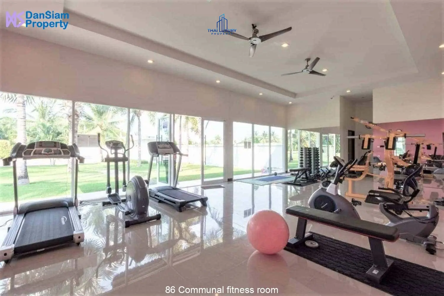 บ้านหรูพร้อมสระว่ายน้ำ 5 ห้องนอน สำหรับขาย ที่ Palm Villas หัวหิน – ชะอำ