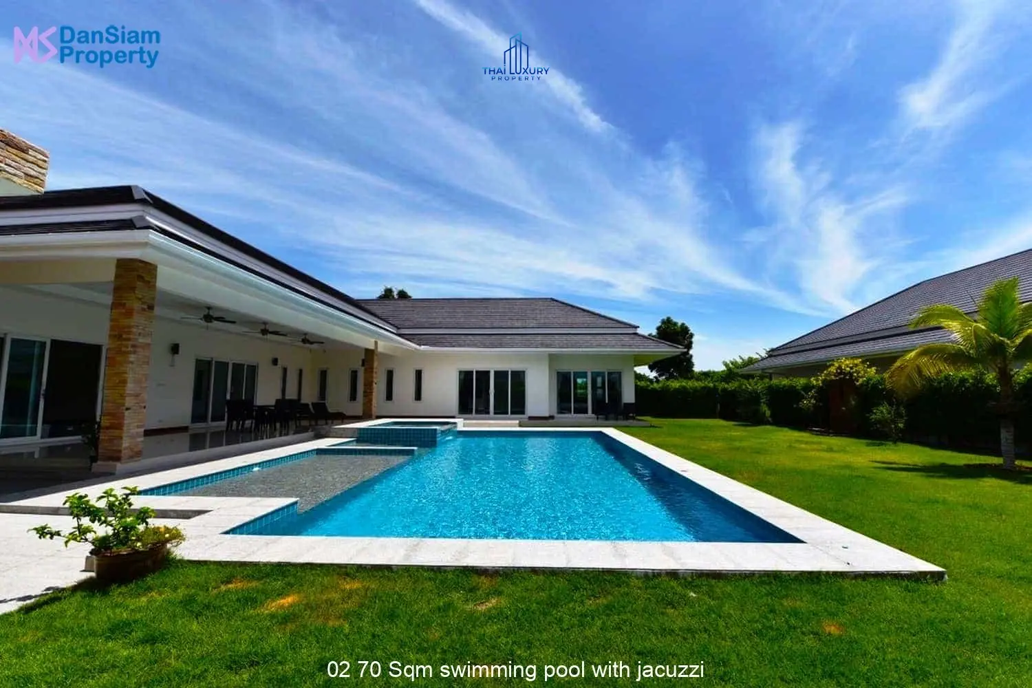 บ้านหรูพร้อมสระว่ายน้ำ 5 ห้องนอน สำหรับขาย ที่ Palm Villas หัวหิน – ชะอำ