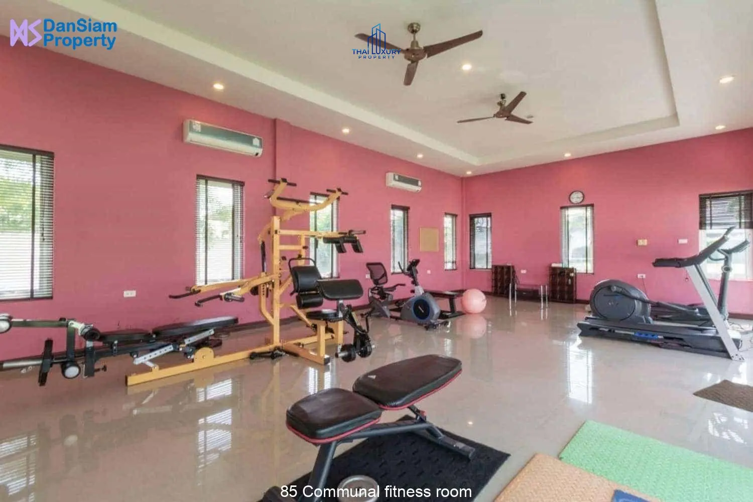 บ้านหรูพร้อมสระว่ายน้ำ 5 ห้องนอน สำหรับขาย ที่ Palm Villas หัวหิน – ชะอำ
