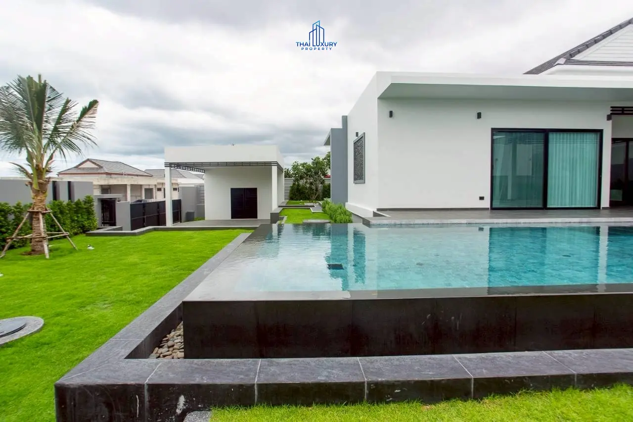 วิลล่าหรูสไตล์โมเดิร์น 3 ห้องนอน พร้อมสระว่ายน้ำ ที่ Sivana Hills Villas หัวหิน สำหรับเช่า