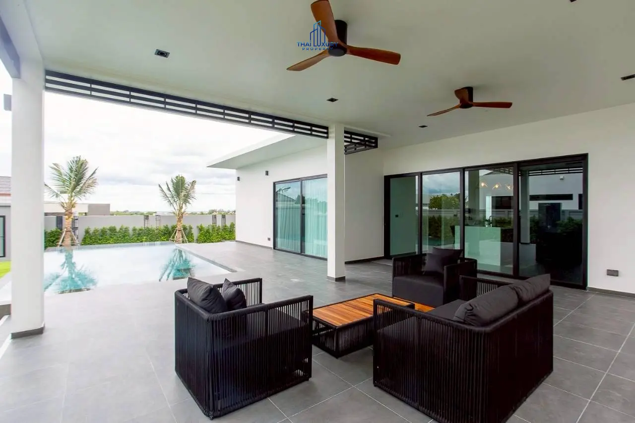 วิลล่าหรูสไตล์โมเดิร์น 3 ห้องนอน พร้อมสระว่ายน้ำ ที่ Sivana Hills Villas หัวหิน สำหรับเช่า