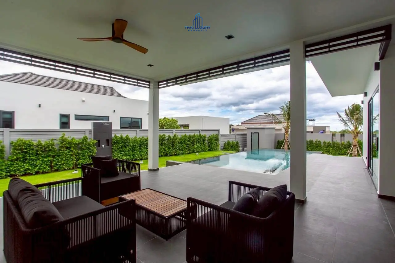 วิลล่าหรูสไตล์โมเดิร์น 3 ห้องนอน พร้อมสระว่ายน้ำ ที่ Sivana Hills Villas หัวหิน สำหรับเช่า