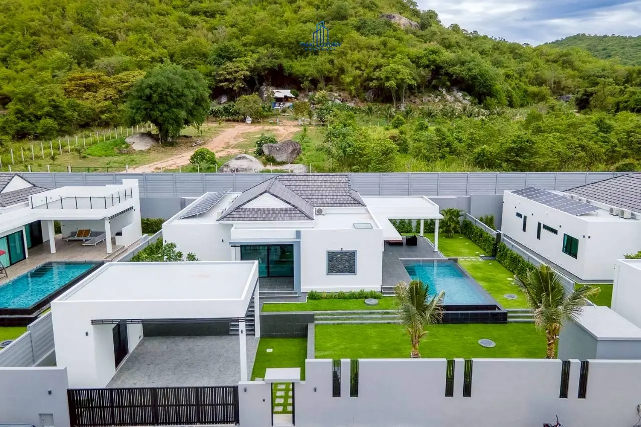 วิลล่าหรูสไตล์โมเดิร์น 3 ห้องนอน พร้อมสระว่ายน้ำ ที่ Sivana Hills Villas หัวหิน สำหรับเช่า