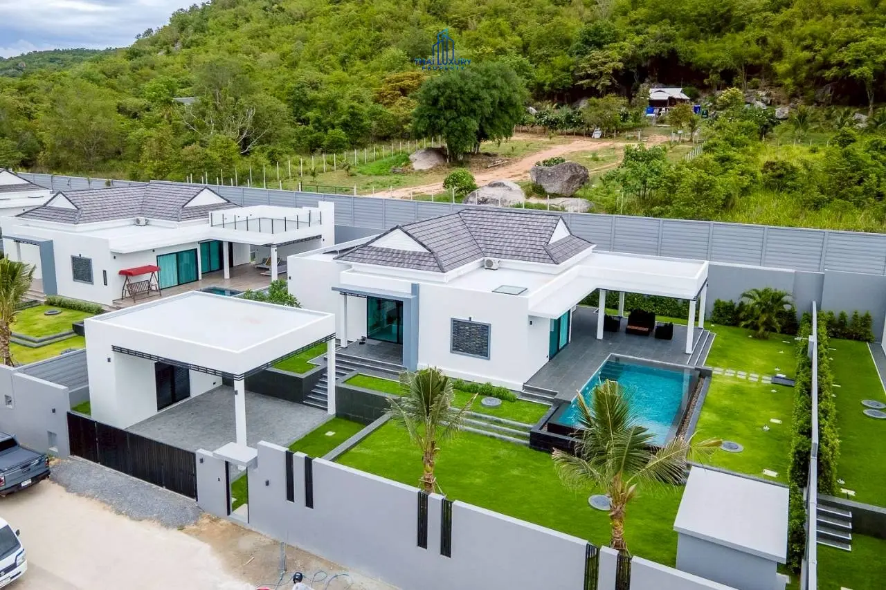 วิลล่าหรูสไตล์โมเดิร์น 3 ห้องนอน พร้อมสระว่ายน้ำ ที่ Sivana Hills Villas หัวหิน สำหรับเช่า