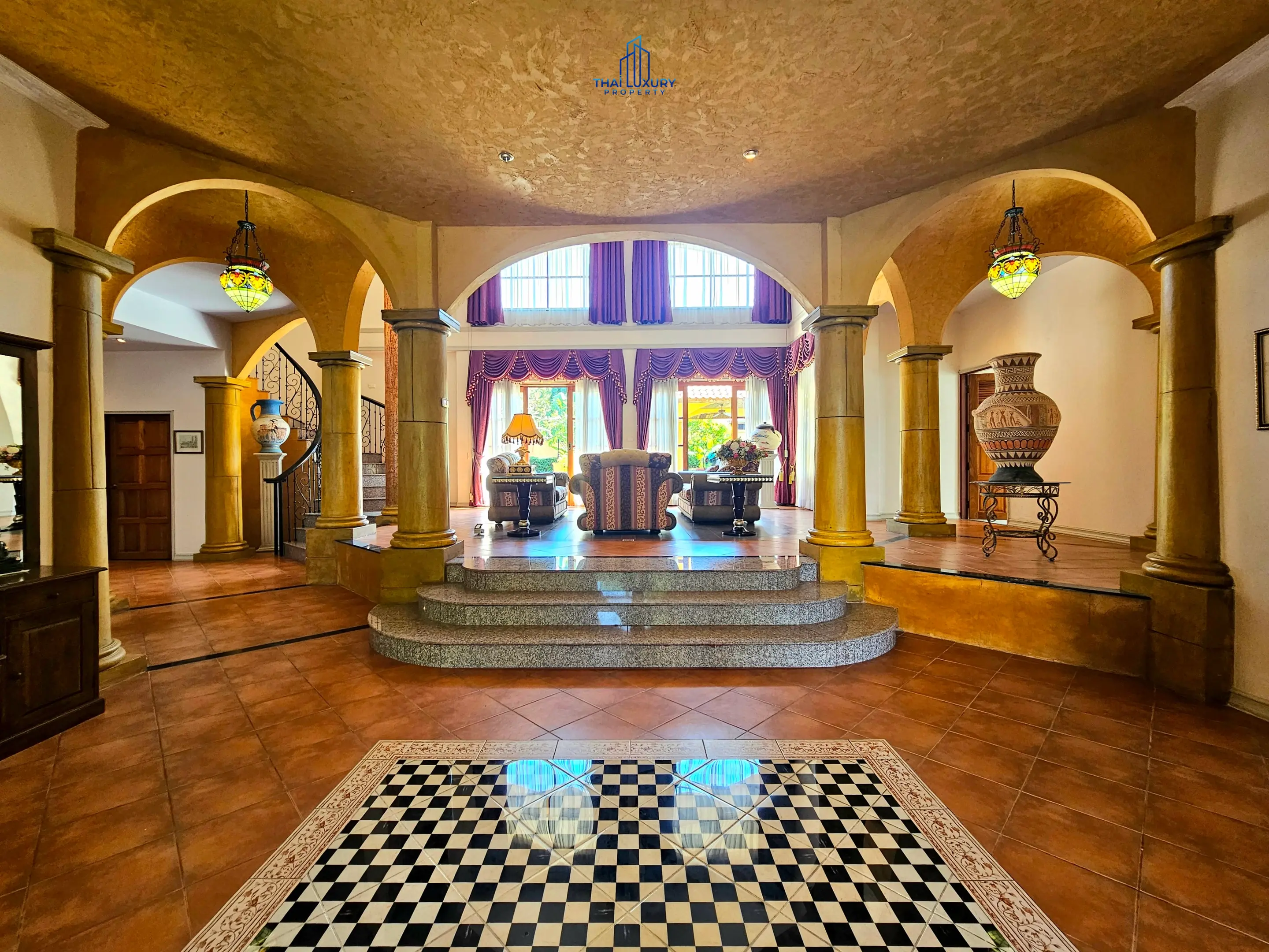 Luxury 4 Bedrooms Tuscany-Style Villa for Sale at Hua Hin Soi 114