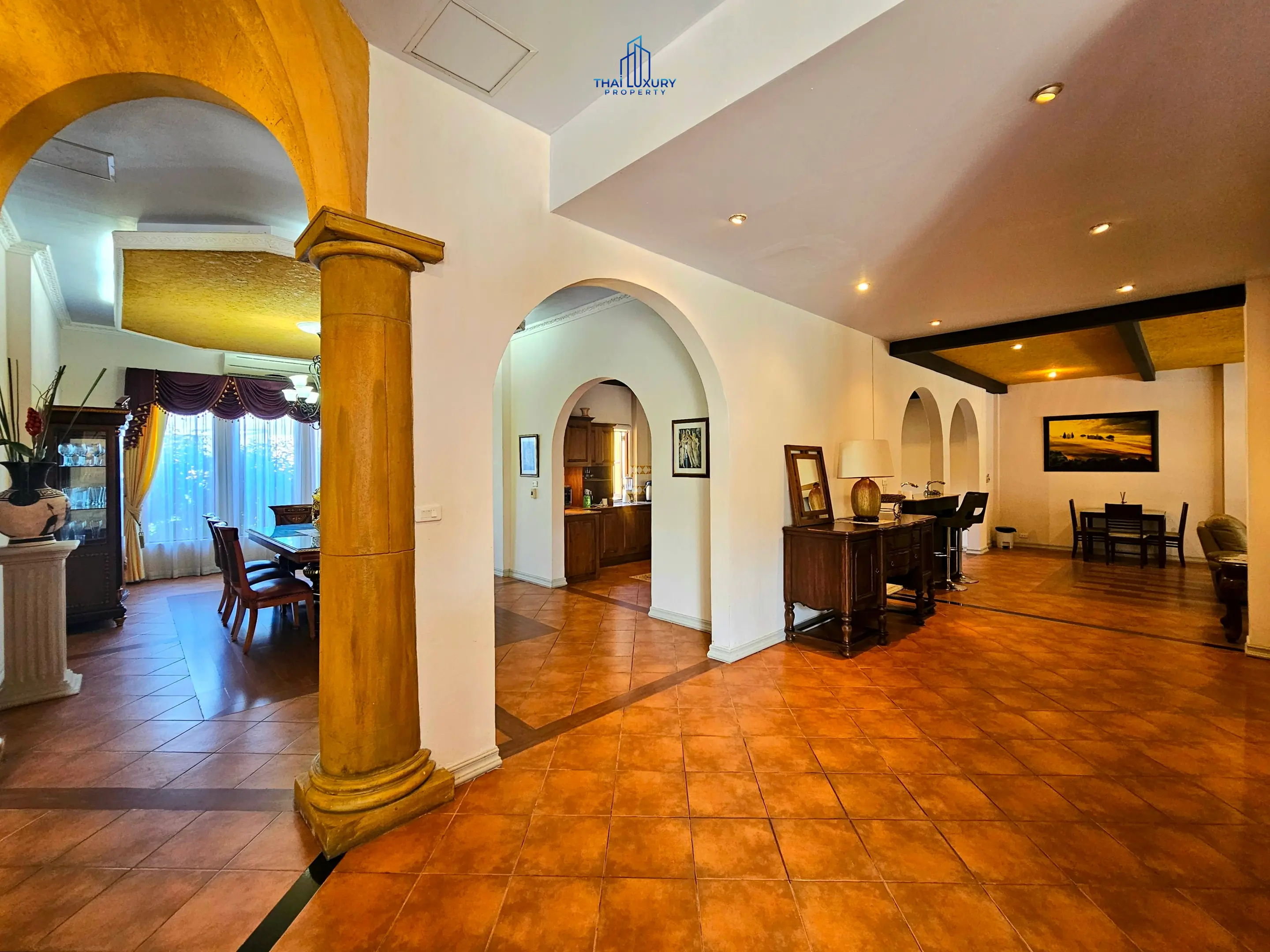 Luxury 4 Bedrooms Tuscany-Style Villa for Sale at Hua Hin Soi 114